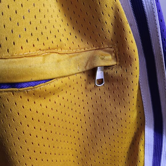 Medium Vintage Basketball Shorts Just Don Los Angeles Lakers 1996-97 M USA Made - Picture 8 of 8